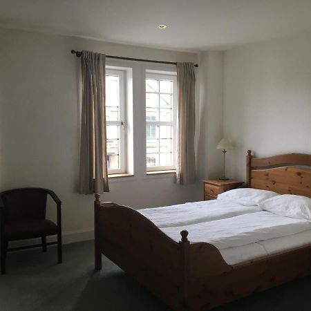 Thornhill Inn Bagian luar foto