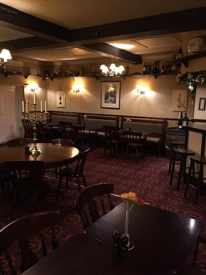 Thornhill Inn Bagian luar foto