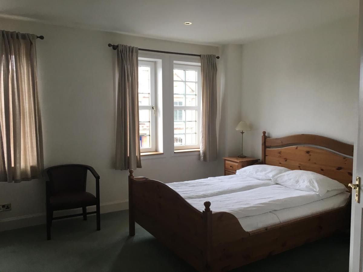 Thornhill Inn Bagian luar foto