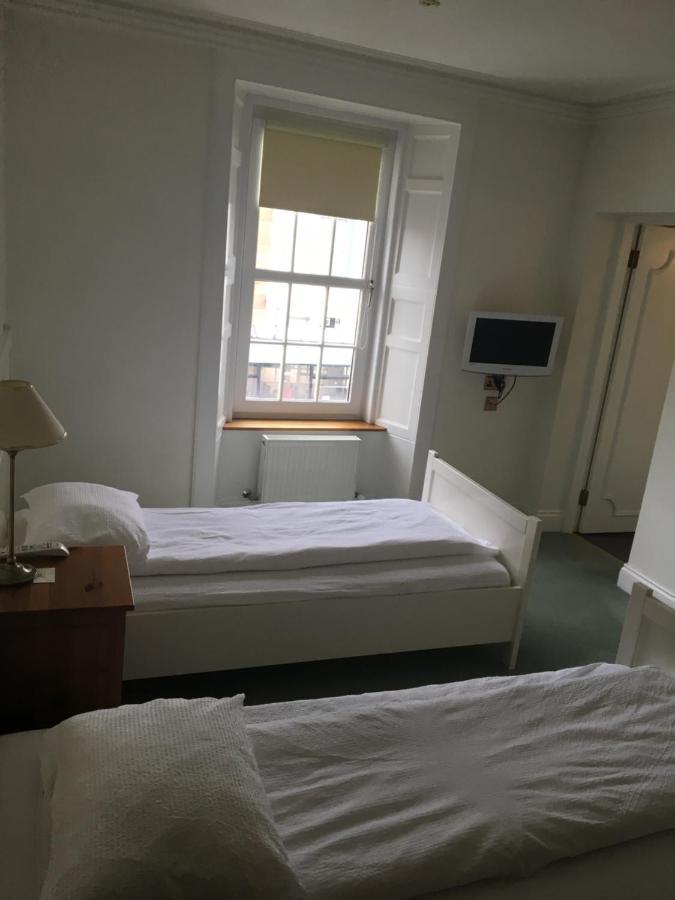 Thornhill Inn Bagian luar foto