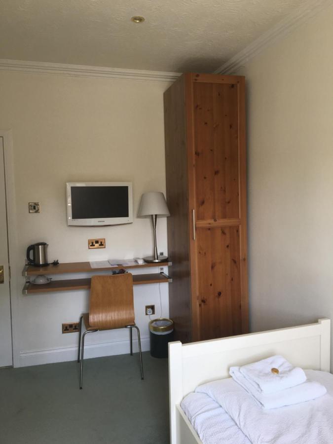 Thornhill Inn Bagian luar foto