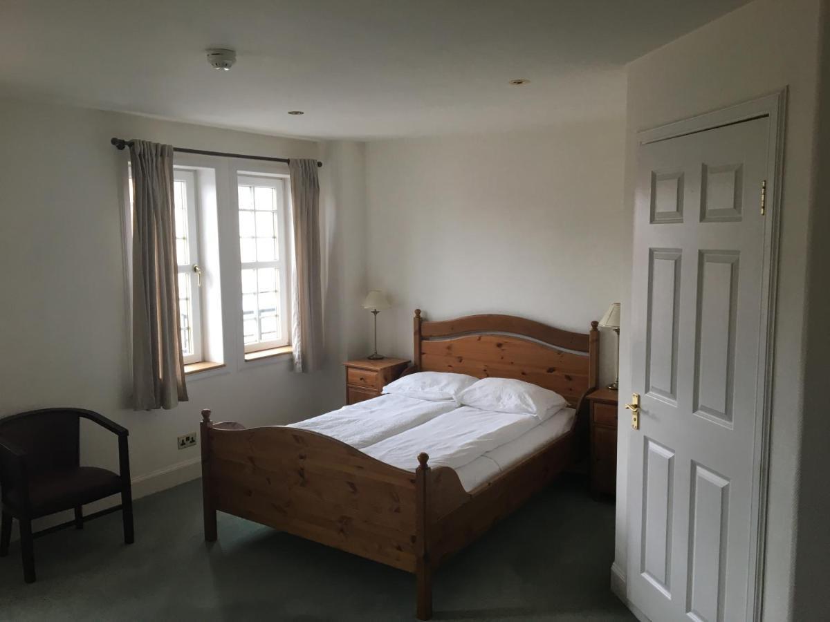 Thornhill Inn Bagian luar foto